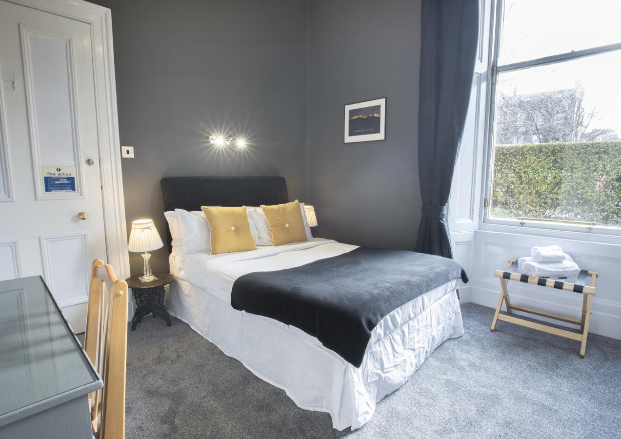 Claremont Guesthouse Единбург Екстериор снимка