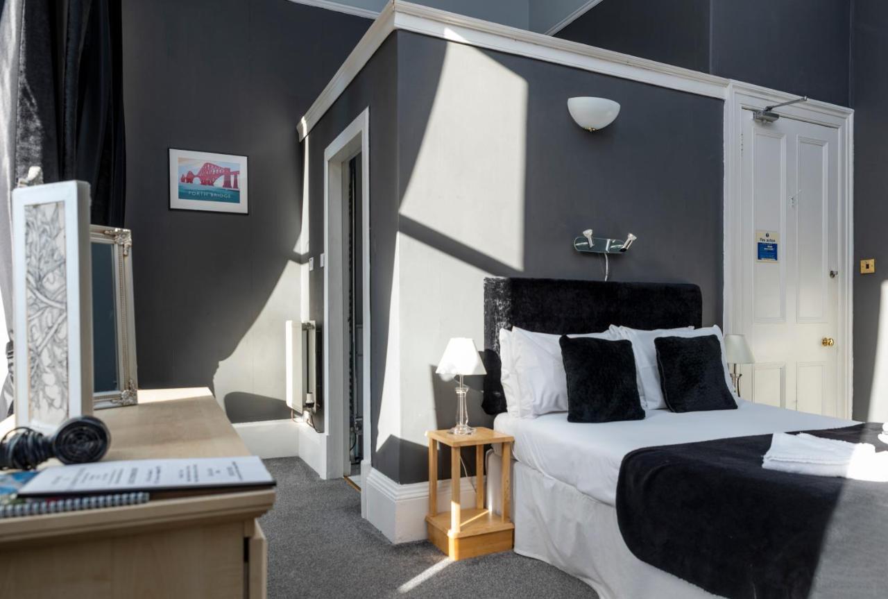 Claremont Guesthouse Единбург Екстериор снимка
